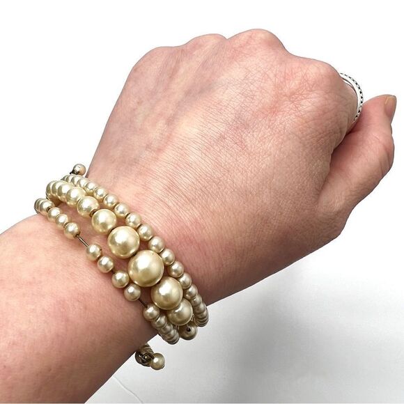 Vintage Pearl Wrap Bracelet - Picture 1 of 5